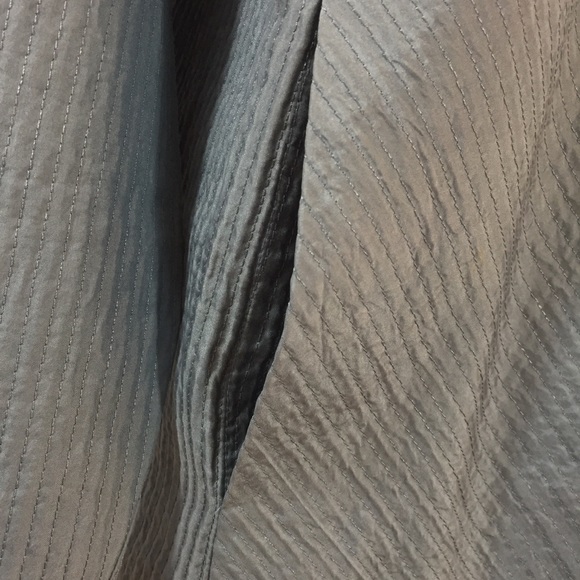 Eileen Fisher | Silk Quilted Button Jacket - Picture 5 of 7